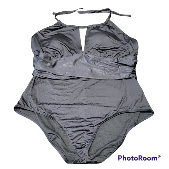 Mynah Black Backless High Halter Keyhole Neckline Full Body Swimsuit 24W NWT - Picture 7 of 7